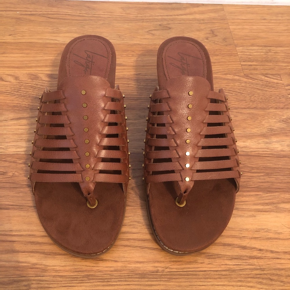 Latigo sandals brown with small wedge heel